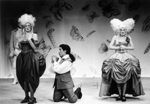 Courtney Ellen Bray (Tisbe), Hector Sandoval (Don Ramino), Astrid Werner (Clorinda)